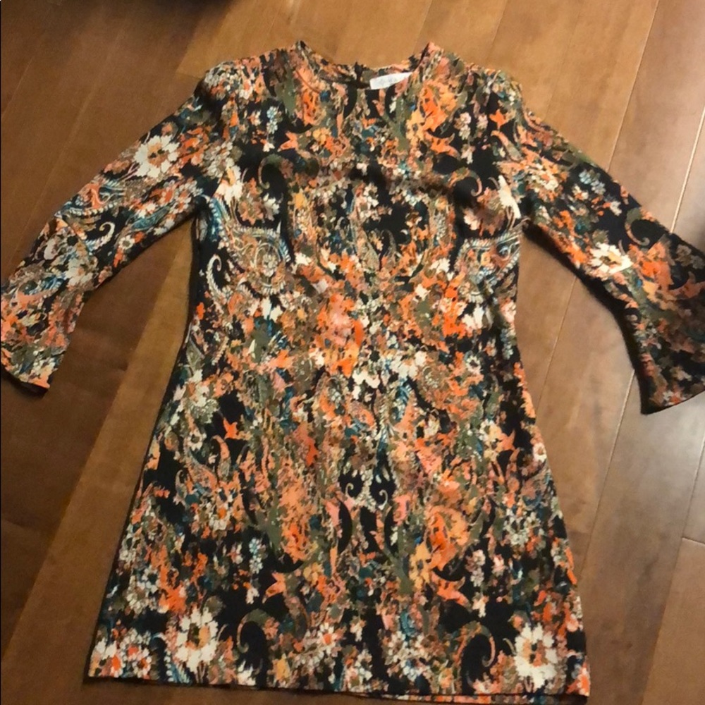 Bell-sleeve dress